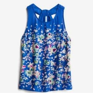 NWT Collective Concepts Edaline twisted back blue floral top size medium